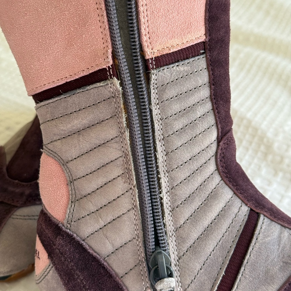 GirlsDiesel Pink and Gray Winter Boots Size 1 - Picture 6 of 9